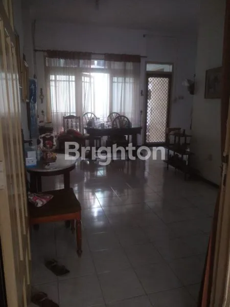 image RUMAH LOKASI STRATEGIS DEKAT MERR JUANDA KUTISARI JEMURSARI NGINDEN GUNUNG ANYAR UPN UBAYA PONDOK CHANDRA (2)