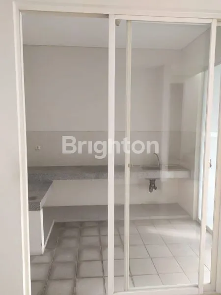 image MURAH RUMAH 2 LANTAI, ROYAL RESIDENCE, GREENWICH SURABAYA (6)