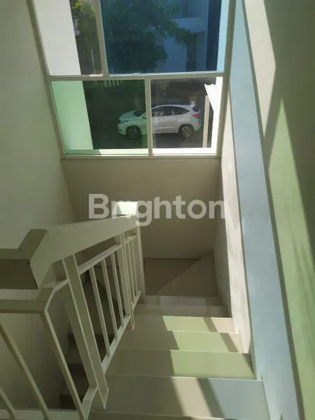 image MURAH RUMAH 2 LANTAI, ROYAL RESIDENCE, GREENWICH SURABAYA (5)