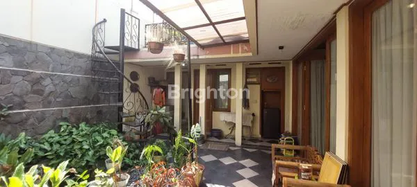 image RUMAH ASRI DI CLUSTER ELITE DI DAGO, BANDUNG (3)