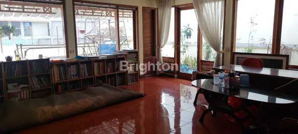 image RUMAH ASRI DI CLUSTER ELITE DI DAGO, BANDUNG (2)