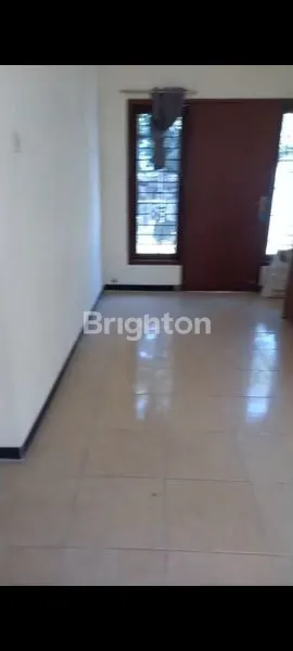 image RUMAH LEBAH INDAH REGENCY  LOKASI DEKAT KE JALAN KENJERAN, DEKAT DENGAN RUMAH SAKIT MITRA, GALAXY MALL, DEKAT RS IBU ANAK KENJERAN KEAMANAN 24 JAM ONE GATE SISTEM (6)