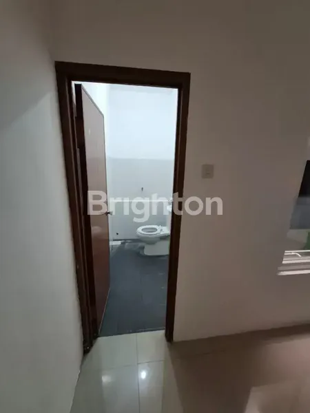 image THE GAYUNGSARI SIAP HUNI MINIMALIS ROW JALAN KEMBAR (6)