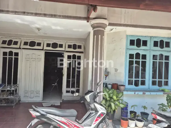 image NIRWANA EKSEKUTIF ROW JALAN STRATEGIS DEKAT MERR (2)