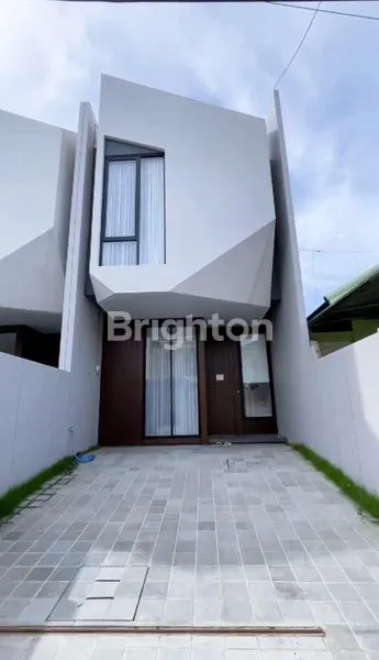 image *JUAL RUMAH BARU GRESS SIAP HUNI*  *_FULL FURNISHED MEWAH_* *SUTOREJO UTARA*  (1)