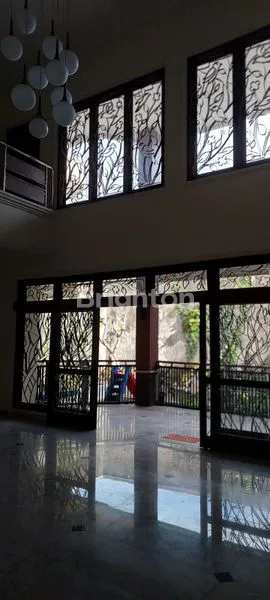 image RUMAH LUAS MURAH CIPETE KEBAYORAN BARU JAKSEL (5)