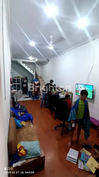 image RUMAH 2,5 LANTAI CENGKARENG TIMUR (1)