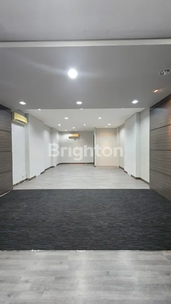 image RUKO 3.5 LANTAI STRATEGIS DI JALAN UTAMA ALAM SUTERA, TANGERANG SELATAN (2)