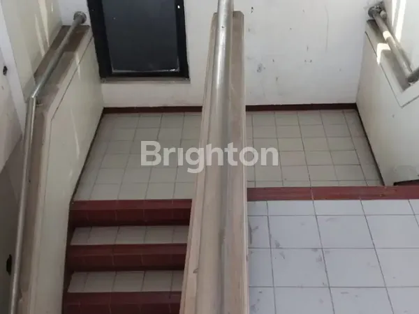 image RUMAH KANTOR SIAP PAKAI JALAN IMAM BONJOL STRATEGS PUSAT KOTA (5)