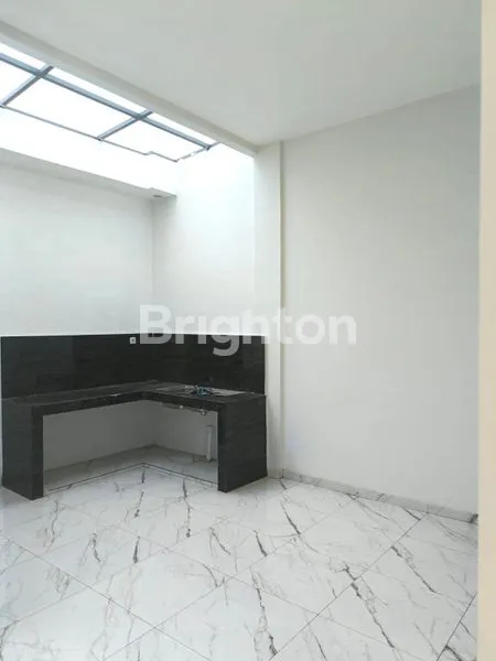 image DIJUAL CEPAT RUMAH VILLA RUMAH BARU SIAP HUNI POSISI HOOK / SUDUT (4)