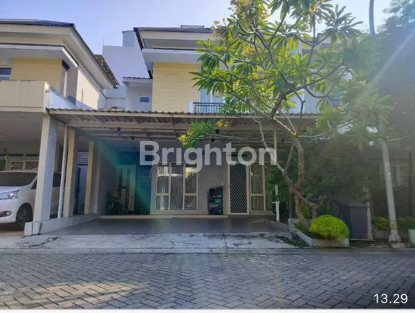 image RUMAH CANTIK 2 LT SIAP HUNI LOKASI STRATEGIS DI JAKARTA TIMUR  (1)