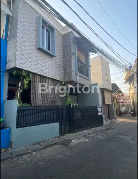 image RUMAH 2 LANTAI LOKASI STRATEGIS DI LARANGAN SELATAN  TANGERANG. (1)