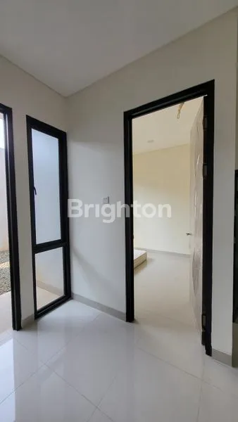 image RUMAH CITRAGRAND CIBUBUR GRANDBURRY (4)