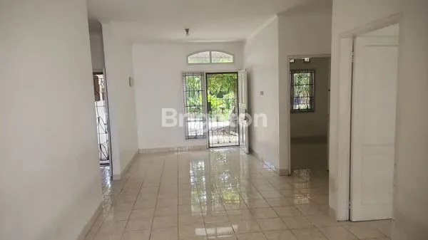 image RUMAH SIAP HUNI DI DELTAMAS CIKARANG DEKAT AEON MALL (2)