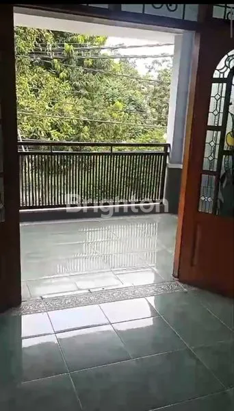 image 2 LANTAI BAGUS SIAP HUNI BANGUNAN KUAT FULL FURNISH UKIR KAYU JATI ROW BOULEVARD PERUMAHAN MANYAR TOMPOTIKA (1)