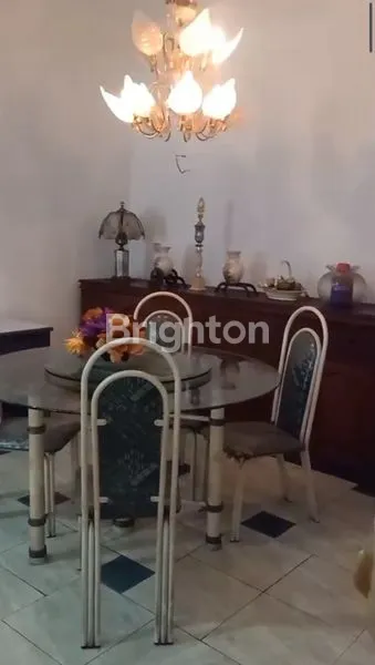 image 2 LANTAI BAGUS SIAP HUNI BANGUNAN KUAT FULL FURNISH UKIR KAYU JATI ROW BOULEVARD PERUMAHAN MANYAR TOMPOTIKA (6)