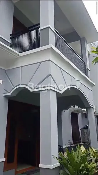 image 2 LANTAI BAGUS SIAP HUNI BANGUNAN KUAT FULL FURNISH UKIR KAYU JATI ROW BOULEVARD PERUMAHAN MANYAR TOMPOTIKA (8)