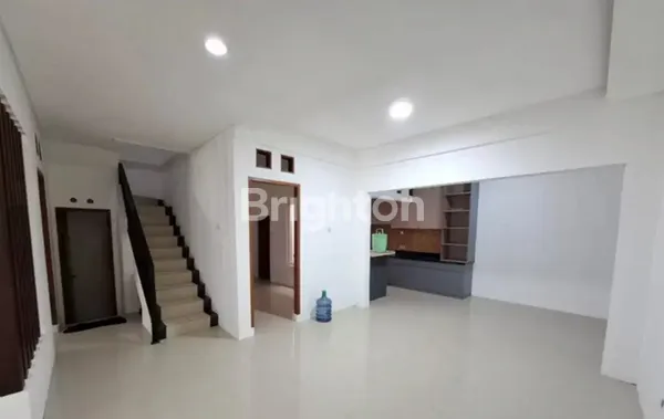 image PERUMAHAN ELIT THE GAYUNGSARI, BEBAS BANJIR, LINGKUNGAN NYAMAN, DEKAT TRANS ICON MALL A YANI  (6)