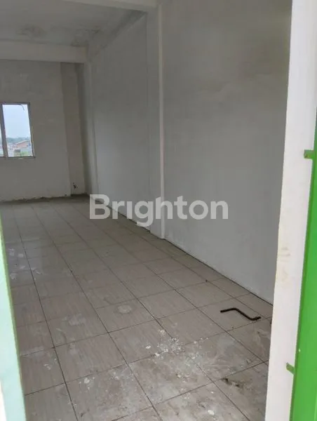 image RUKO MURAH 1.4M DI PASAR 5 TEMBUNG, 3 LANTAI (7)