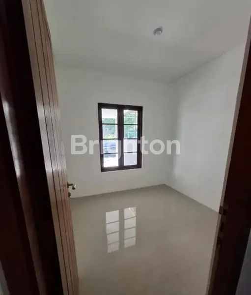 image PERUMAHAN ELIT THE GAYUNGSARI, BEBAS BANJIR, LINGKUNGAN NYAMAN, DEKAT TRANS ICON MALL A YANI  (7)