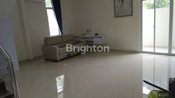 image RUMAH 2 LT RAPI SIAP HUNI DI PERMATA MILLENIUM LIPPO KARAWACI TANGERANG (2)