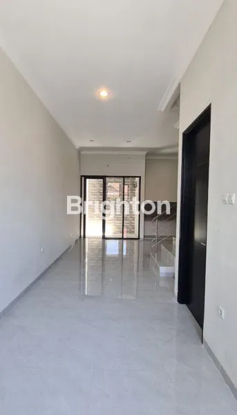 image RUMAH BARU 2 LANTAI MODERN DEKAT RAYA MERR (4)