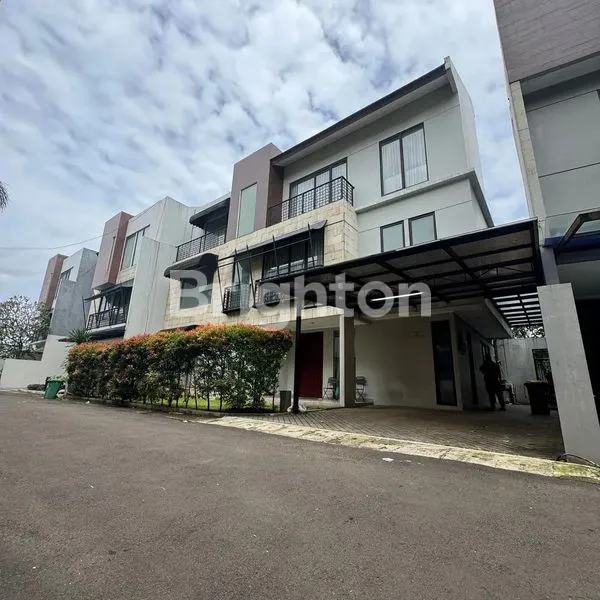 image  TOWN HOUSE  RUMAH KEBAGUSAN  (1)