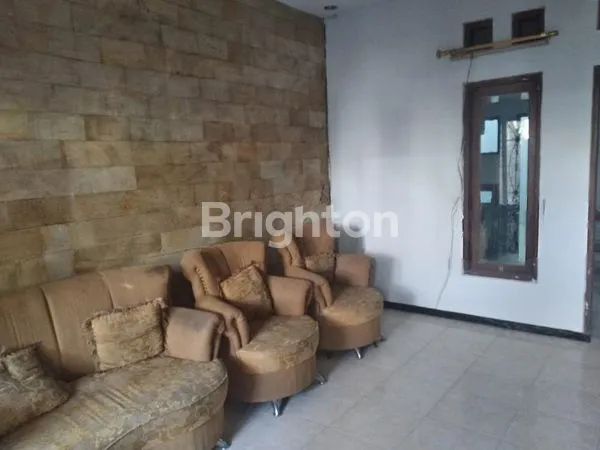 RUMAH 2 LANTAI STRATEGIS DI BANYUANYAR, DEKAT TOL