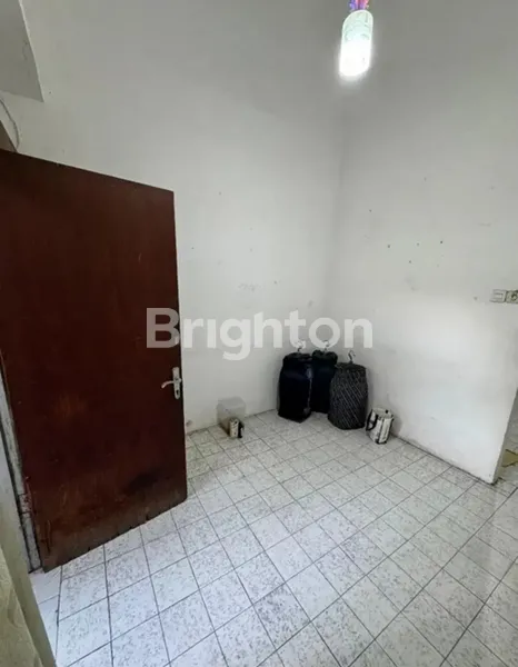 image RUMAH SECOND PONDOK CANDRA 1,5 LANTAI DIJUAL CEPAT, DEKAT TOL WARU (4)