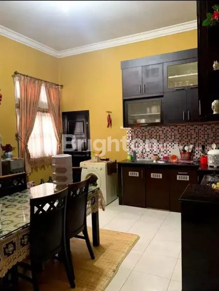 image RUMAH EKSKLUSIF 300/442 DI JL PINANG MERAH (7)