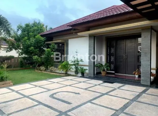 image RUMAH EKSKLUSIF 300/442 DI JL PINANG MERAH (2)