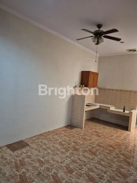 image HUNIAN 2 LANTAI CANTIK DAN STRATEGIS DI DEPOK (5)