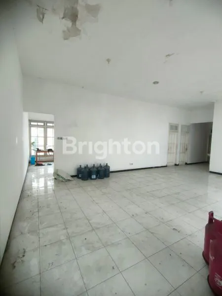 image RUMAH KANTOR LT 400M² DI WISMA PERMAI (8)