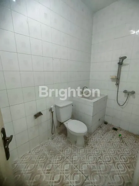 image RUMAH KANTOR LT 400M² DI WISMA PERMAI (5)