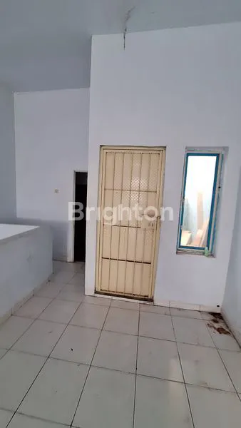 image RUKO 3 LT STRATEGIS DEKAT RS LABUANG BAJI (5)