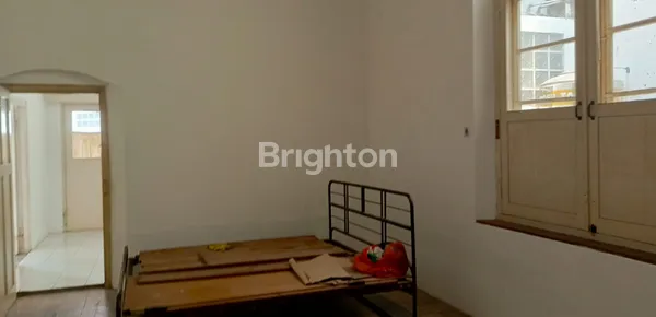 image RUMAH PUSAT KOTA DI RAYA DARMO  (3)