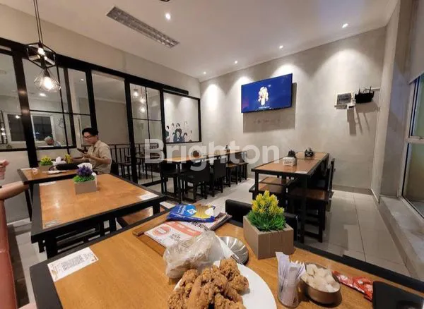 image RUKO GOLDFINCH SIAP UNTUK BISNIS (3)