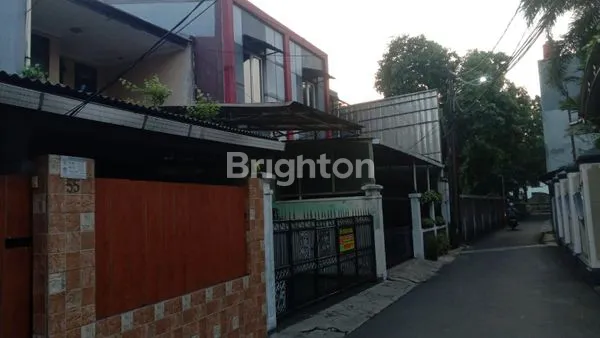 image DI JUAL RUMAH NYAMAN DAN STRATEGIS DI CIPAYUNG, JAKARTA TIMUR (1)