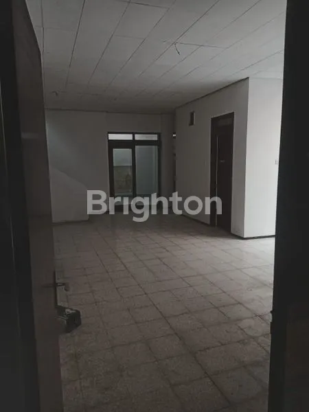 image  RUKO SEWA NUSUKAN SIAP PAKAI JALAN BESAR (3)