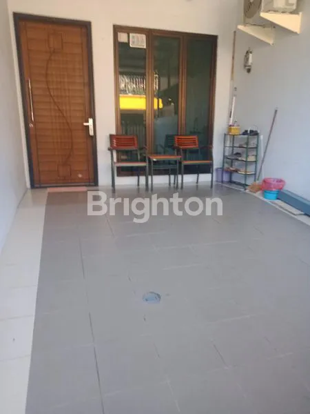 image RUMAH 3 LANTAI SIAP HUNI DI GRIYALOKA (8)