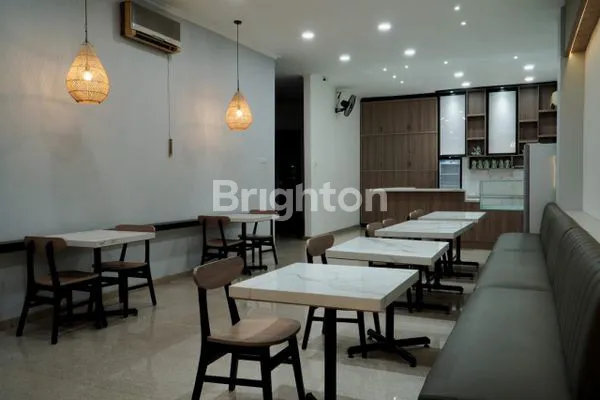 image DISEWA RUMAH LB 420M² DI SUKOMANUNGGAL (2)