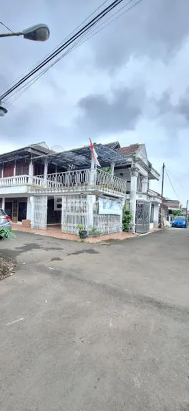 image RUMAH HOEK 2 LANTAI DI PERUMAHAN PAMULANG PERMAI - TANGERANG SELATAN (1)