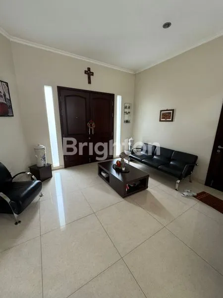 image RUMAH CANTIK DI LIPPO KARAWACI TANGERANG (2)