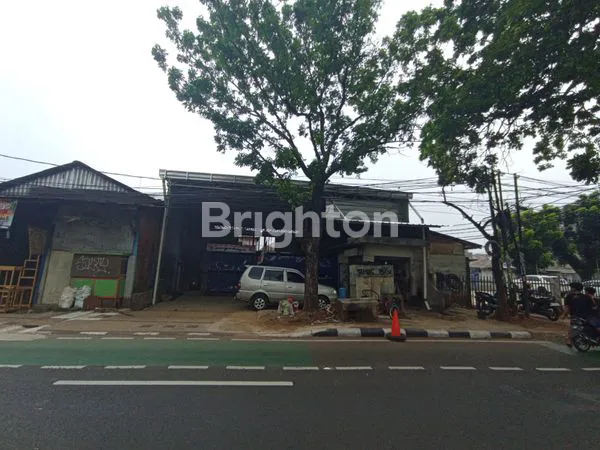 image DI JUAL RUMAH & BENGKEL DI JAKARTA TIMUR, 15-20 MENIT KE TOL CAWANG, 25-30 MENIT KE KELAPA GADING (1)