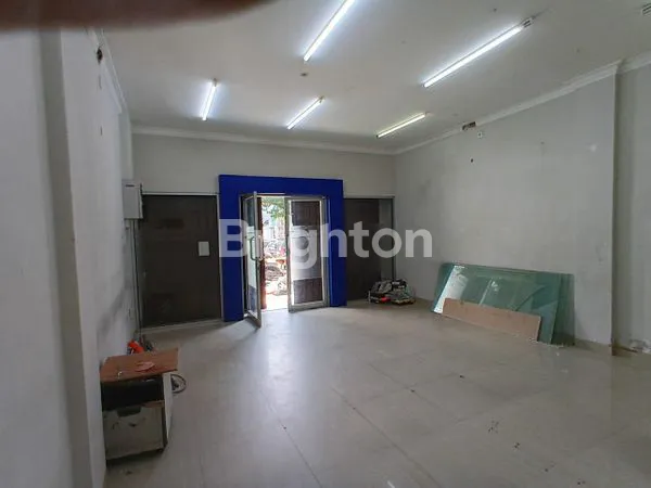 image RUKO GANDENG 3 LANTAI DIJUAL DI AREA BISNIS ARIFIN AHMAD PEKANBAR (4)