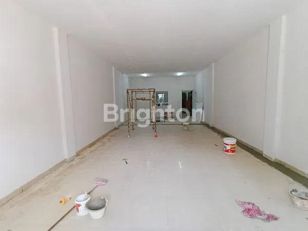 image RUKO GANDENG 3 LANTAI DIJUAL DI AREA BISNIS ARIFIN AHMAD PEKANBAR (3)