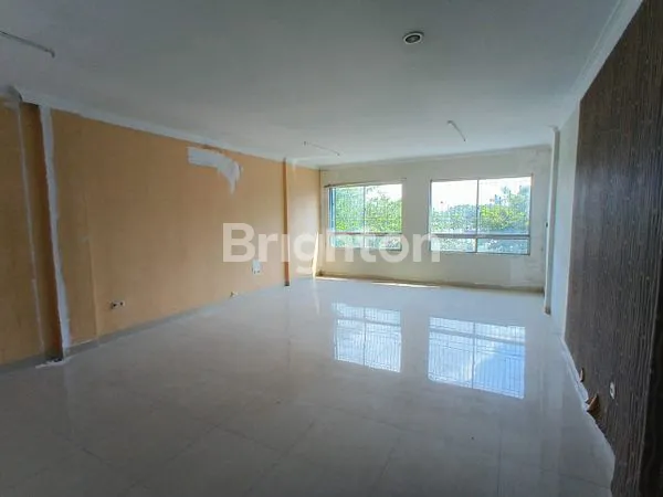 image RUKO GANDENG 3 LANTAI DIJUAL DI AREA BISNIS ARIFIN AHMAD PEKANBAR (7)