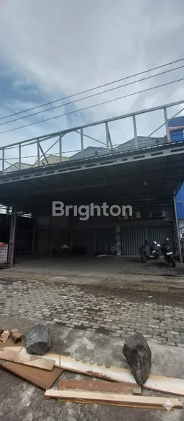 image RUKO JALAN RAYA KENJERAN NOL 0 KILOMETER JALAN RAYA KENJERAN 1 MENIT SETELAH BELOKAN DARI ARAH MERR KE JALAN RAYA KENJERAN RUKO DEKAT MERR (1)