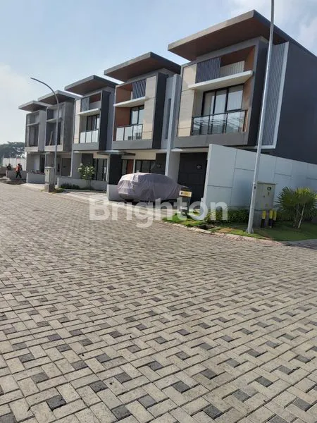 image RUMAH TYPE LANCY DESAIN MINIMALIS MODERN KONTEMPORER LOKASI SURABAYA SELATAN (2)
