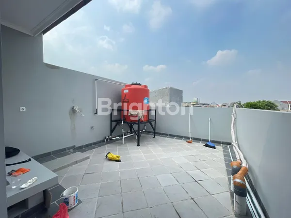 image RUMAH 3 LANTAI JALAN ASEM DURI KEPA JAKARTA BARAT  (5)